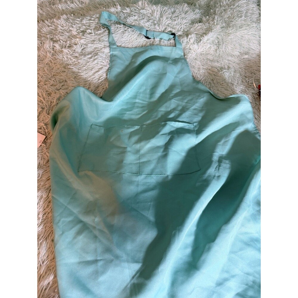 women BLUE FULL COVER APRON CLEAN! With pockets one size fits most